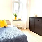 Ostrowek 12 Apartment