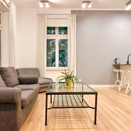 Lägenhet Ostrowek 12